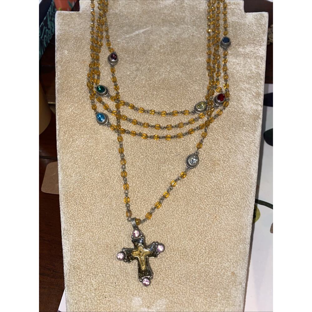 VIRGINS SAINTS & ANGELS VSA BUNDLE Magdalena Reserva with Cross Medallion